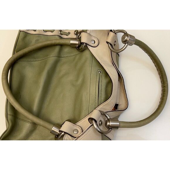 B. Makowsky sage green and white leather slouchy shoulder bag - Picture 6 of 12